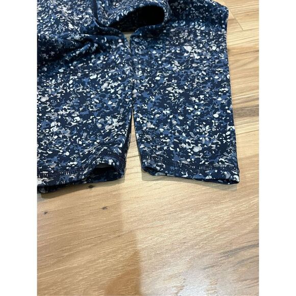 Athleta Blue Sandstone 7/8 Stash Pocket Leggings Sz M - Picture 8 of 8